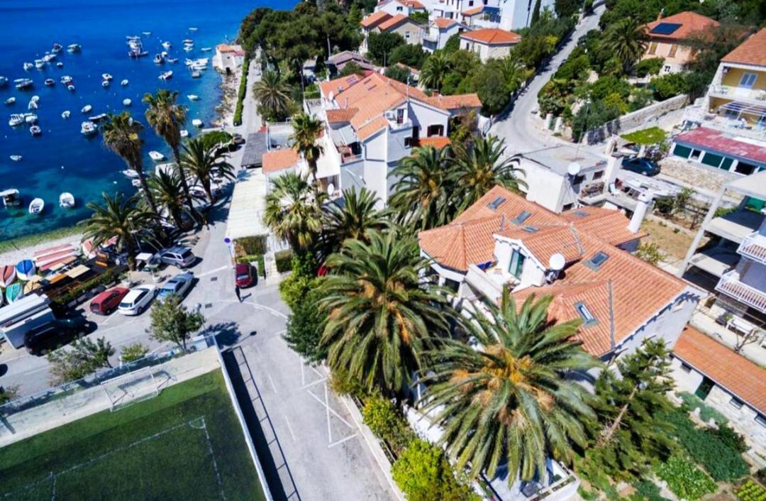 Apartments Villa Domus Marini Hvar Town Eksteriør billede